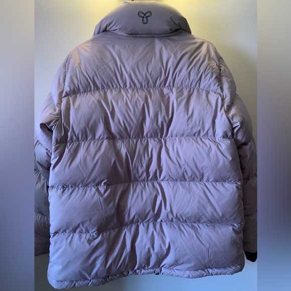 Aritzia SuperPuff - Picture 2 of 5